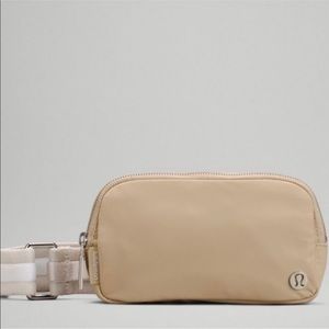 Everywhere Crossbody Bag